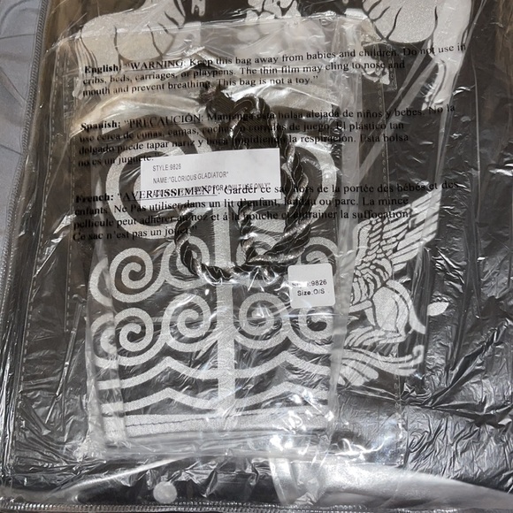 Adult Halloween Costume Glorious Gladiator 3 piece set - Picture 10 of 10